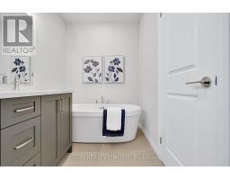 4 KEBA CRESCENT - 29