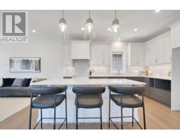 4 KEBA CRESCENT - 9