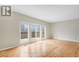 215 ROSSMORE COURT - 18