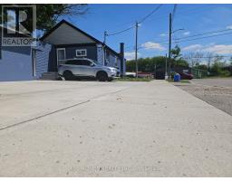 1092 BRYDGES STREET - 3
