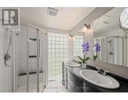 17 CROXTON ROAD W - 16