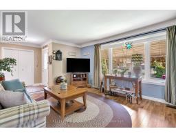 50 ALGONQUIN CRESCENT - 12