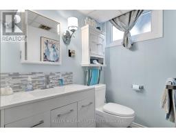 50 ALGONQUIN CRESCENT - 32