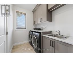 26 CAROLINA CRESCENT - 15