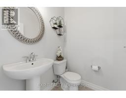 26 CAROLINA CRESCENT - 18