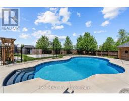 26 CAROLINA CRESCENT - 2