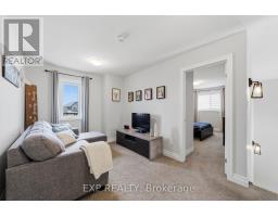 26 CAROLINA CRESCENT - 20