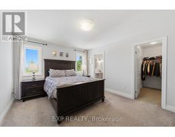26 CAROLINA CRESCENT - 21