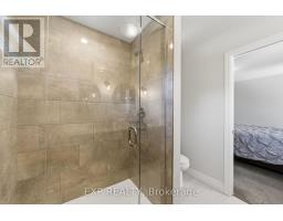 26 CAROLINA CRESCENT - 24