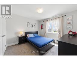 26 CAROLINA CRESCENT - 25