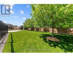 26 CAROLINA CRESCENT - 38