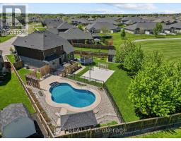 26 CAROLINA CRESCENT - 46