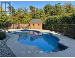 26 CAROLINA CRESCENT - 48