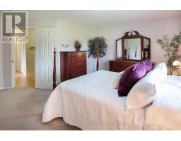 1468 GAINSBOROUGH ROAD - 38