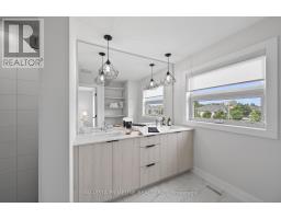 16 - 1570 CORONATION DRIVE - 18
