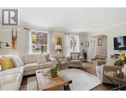 18 MCTAGGART CRESCENT - 5