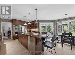 38 CAMROSE COURT - 15