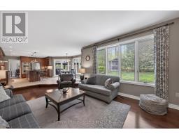 38 CAMROSE COURT - 18