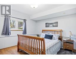 32 BROCK STREET - 22