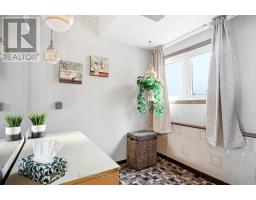 32 BROCK STREET - 24