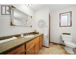 308 JOHN STREET S - 17