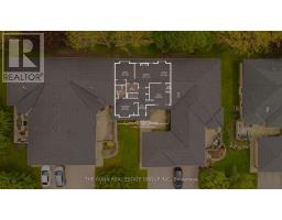 31 - 211 PINE VALLEY DRIVE - 9