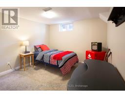 45 - 925 LAWSON ROAD - 26