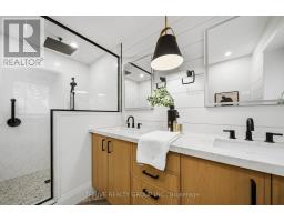 137 SHERWOOD PLACE - 27