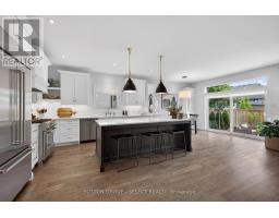 936 ZAIFMAN CIRCLE - 12