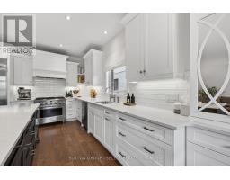 936 ZAIFMAN CIRCLE - 16