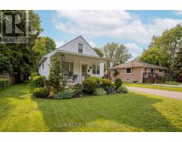 59 CHURCHILL CRESCENT - 3