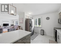 3 GREENFIELD COURT - 10