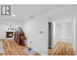 3 GREENFIELD COURT - 24
