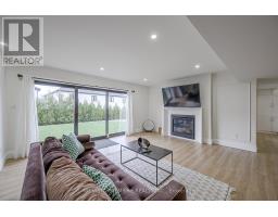 7501 SILVER CREEK CRESCENT - 43