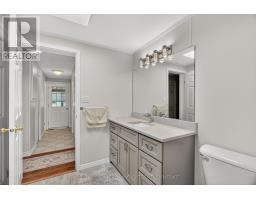 48 REDFORD DRIVE - 22