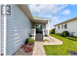 48 REDFORD DRIVE - 31