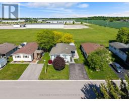 48 REDFORD DRIVE - 4