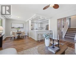 15 RENNY CRESCENT - 10