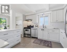 15 RENNY CRESCENT - 12
