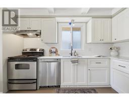 15 RENNY CRESCENT - 13