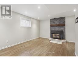 15 RENNY CRESCENT - 24
