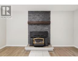 15 RENNY CRESCENT - 25