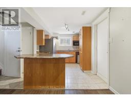 15 RENNY CRESCENT - 27