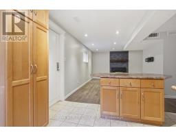 15 RENNY CRESCENT - 30