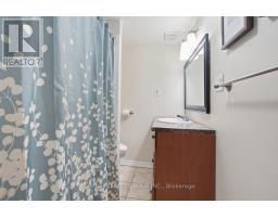 15 RENNY CRESCENT - 31
