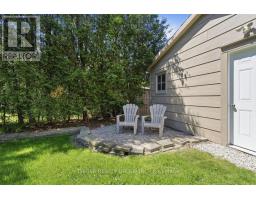 15 RENNY CRESCENT - 39