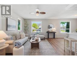 15 RENNY CRESCENT - 6