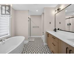 2120 LINKWAY BOULEVARD - 12