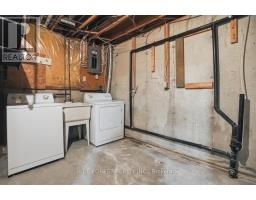 17 - 226 HIGHVIEW AVENUE W - 33