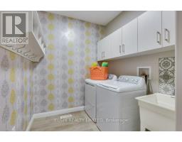 88 ROWE AVENUE - 17